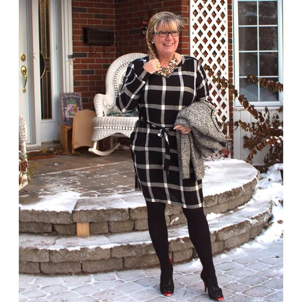 cassidl's tweet photo. Finding the perfect dress with of course...... pockets. Pairs perfectly with my #rubyblueswinery shoes
#myottawa #ottawa #ottcity #613 #yow #ottawalife #ottawaphoto #yowstyle #ottawastyle #ottawafashion #ottawablogger #ottawablog #thefierce50 #thefierce… https://t.co/qU1Pv9lJgH https://t.co/pqdDXY7CHl