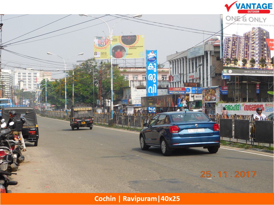 VantageOutdoor's tweet photo. Indian Ocean Band #Hoarding 40x25 placed @ Ravipuram, Cochin #indianoceanband #events #music #band #musicom #lineup2017  For #Outdoor #media #promotion visit https://t.co/Fxde5riqKx  or Chennai@vantage.co.in  or 📞044-26213757 #branding #ads https://t.co/lWgvxr6Ei2