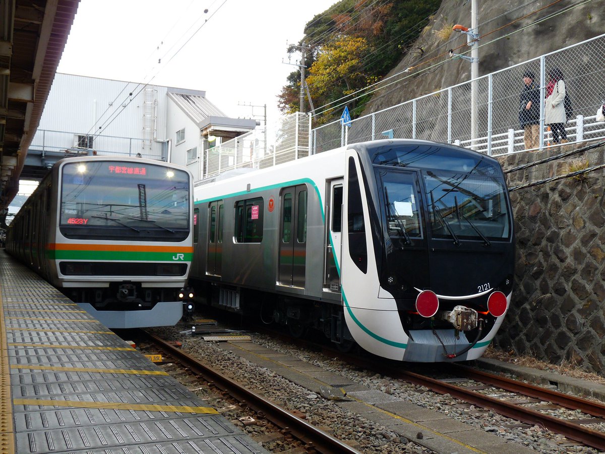 ty_8039's tweet photo. 逗子駅入線。
#2121F #2020系 #田園都市線 #半蔵門線 #東武スカイツリーライン https://t.co/RfQt4vwxpf