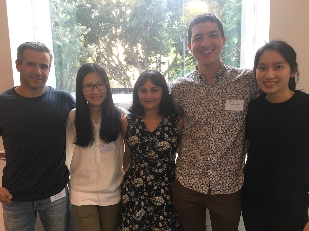renaemryan1's tweet photo. So proud of our team members presenting at #ASB2017 Great talks by Pep and Qianyi, posters by Diba, Zac and Ichia. Zac and Ichia received first class honours and Ichia received the University Medal!! Great end to the year! #tbg @quinnie_w https://t.co/0KHOXmgfwD