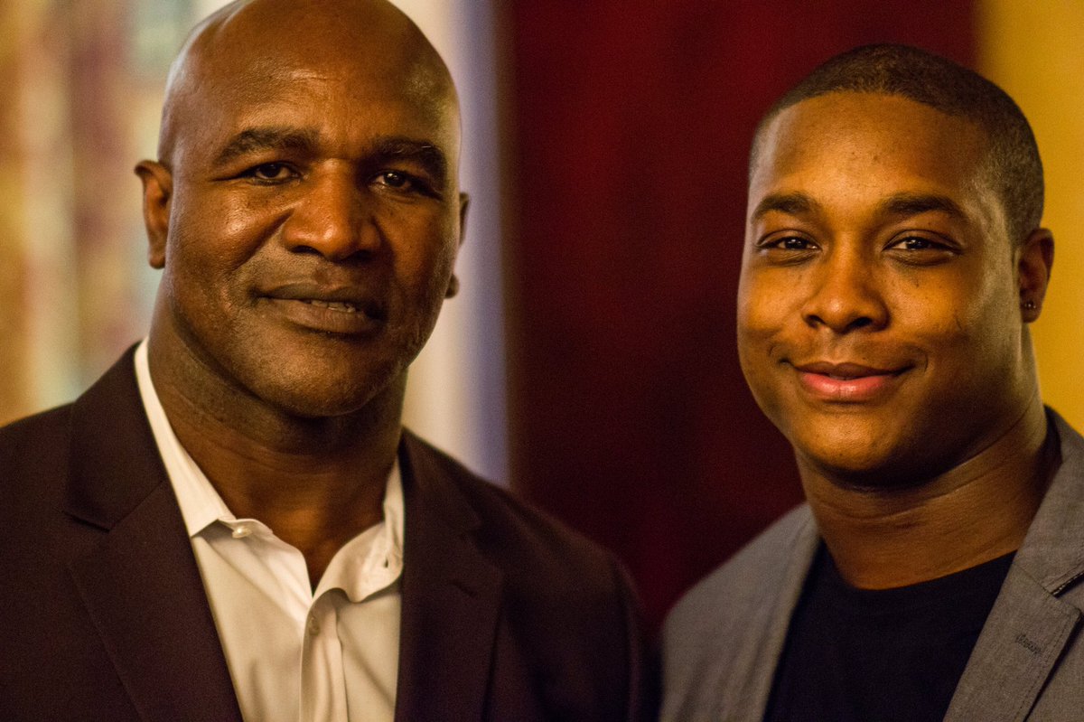 Perspect_studio's tweet image. Instantly Capture Your Audience w/ Perspectus 720 @Perspect_studio #MicroMoments @holyfield Teddy Dinner was a Success! @TeddyAtlasFound 🥊🥊📱📲