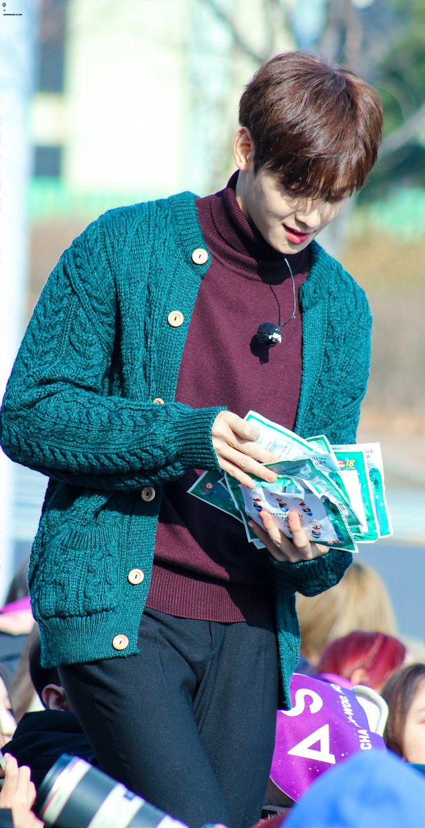 EUNWOOHOLIC_COM's tweet image. 171128 미니팬미팅 #아스트로 #차은우 #이동민 #니가불어와 #ASTRO #CHAEUNWOO #BARAM 💕💕