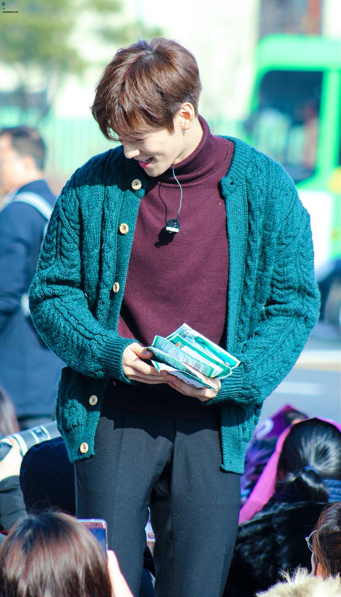 EUNWOOHOLIC_COM's tweet image. 171128 미니팬미팅 #아스트로 #차은우 #이동민 #니가불어와 #ASTRO #CHAEUNWOO #BARAM 💕💕