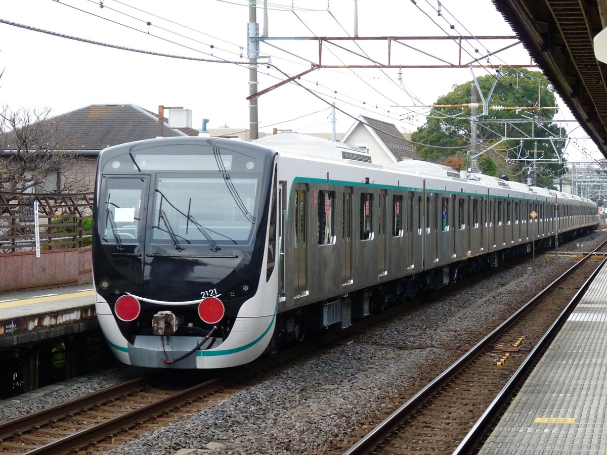 ty_8039's tweet photo. 北鎌倉定時通過。
#2121F #2020系 #田園都市線 #半蔵門線 #東武スカイツリーライン https://t.co/f3g3FnJRCd