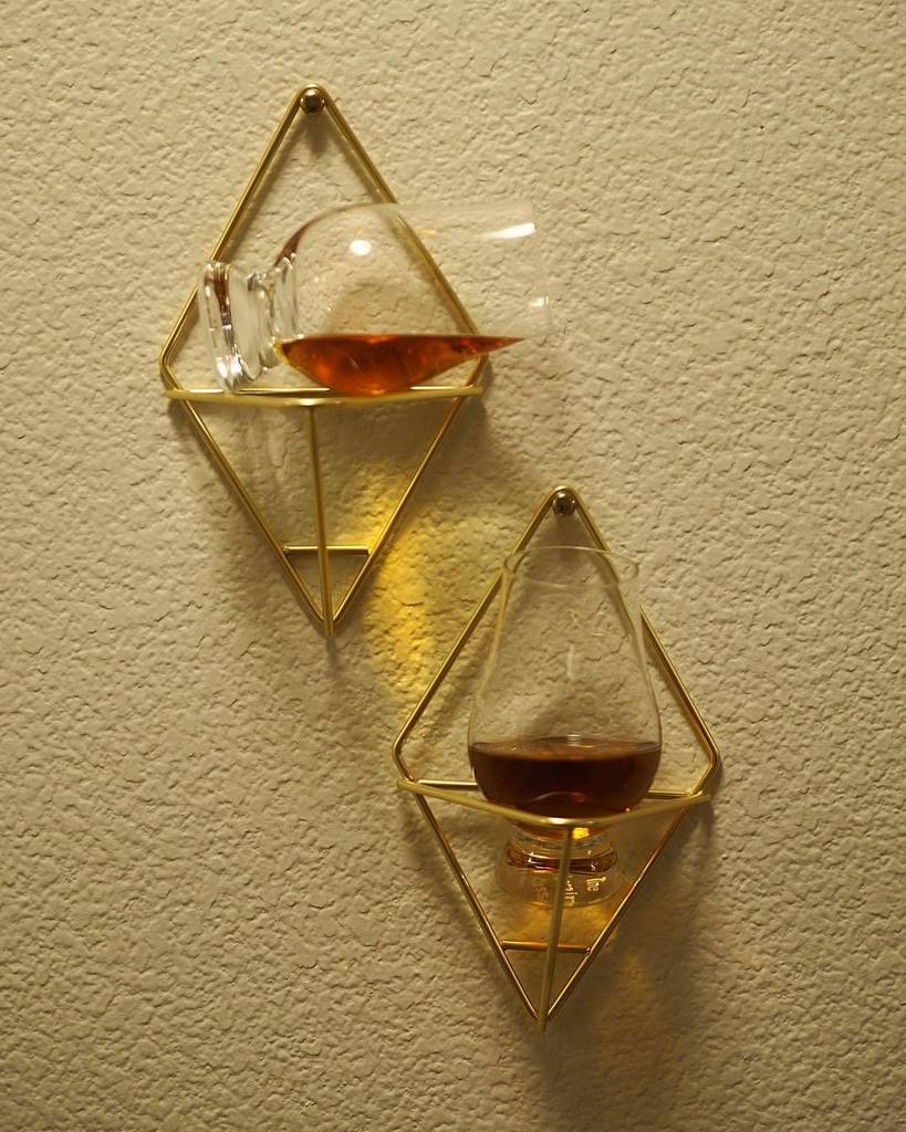 WhiskyMonster_'s tweet photo. Found a great decoration piece for my wall! Now I can see whisky all the time!
🥃🥃
#viski #whisky #whiskey #whiskydecor #decor #art #devoration #home #whiskylife #homesweethome https://t.co/z4Cds23cnb https://t.co/C4gdLB6Mq0