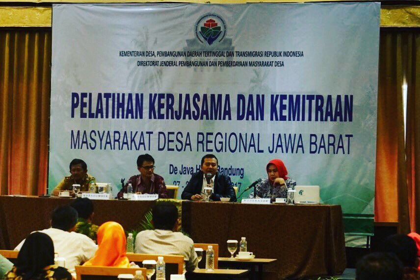 Menjadi Narasumber diacara <a href="/KemenDesa/">Fast Track Travel</a> Pelatihan Kerjasama dan Kemitraan Masyarakat Desa regional Jawa Barat.

Kegiatan ini diikuti oleh perwakilan pemerintah daerah bidang pembangunan desa , para kepala desa dan para Pegiat desa dari Non Governmental Organization di Jawa Barat
