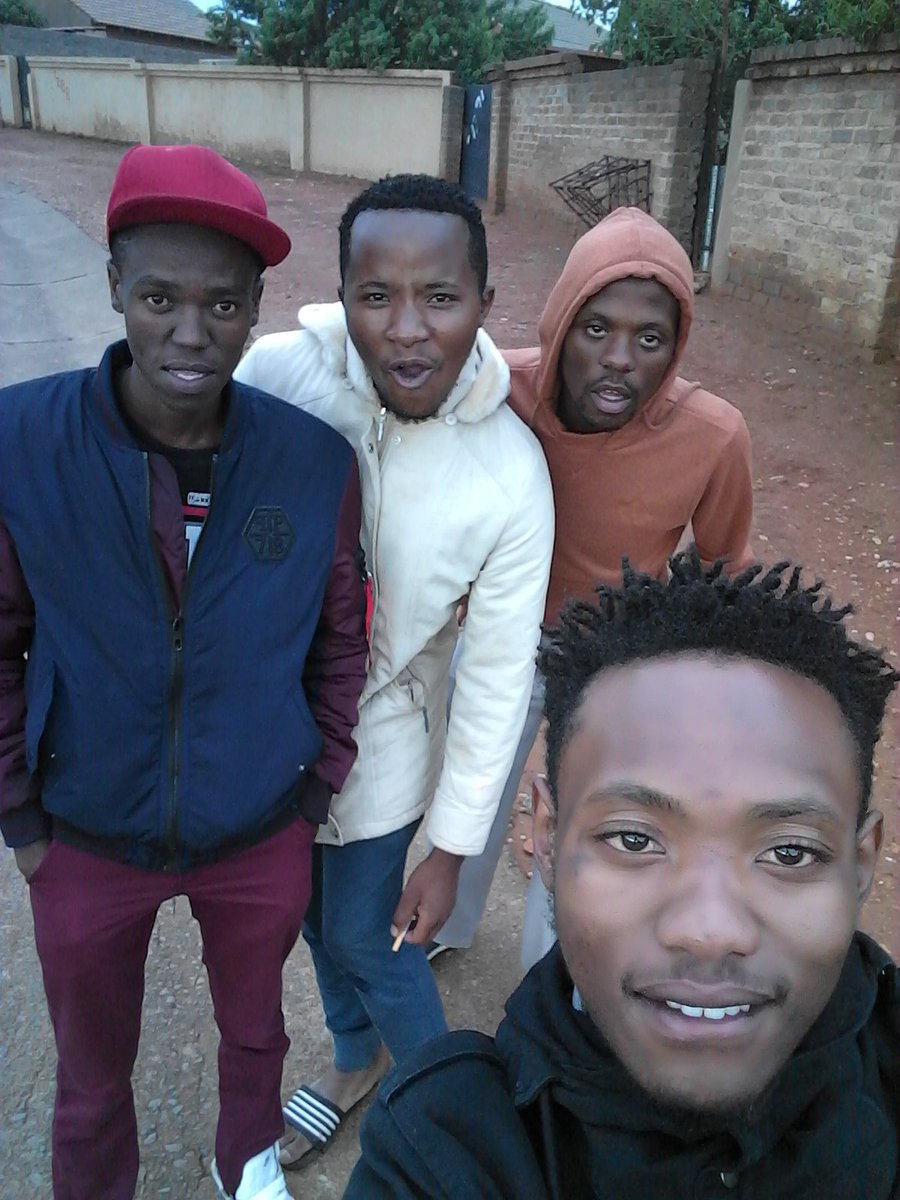 gabriel_sihle's tweet photo. #NSF https://t.co/S8oZfR87zI