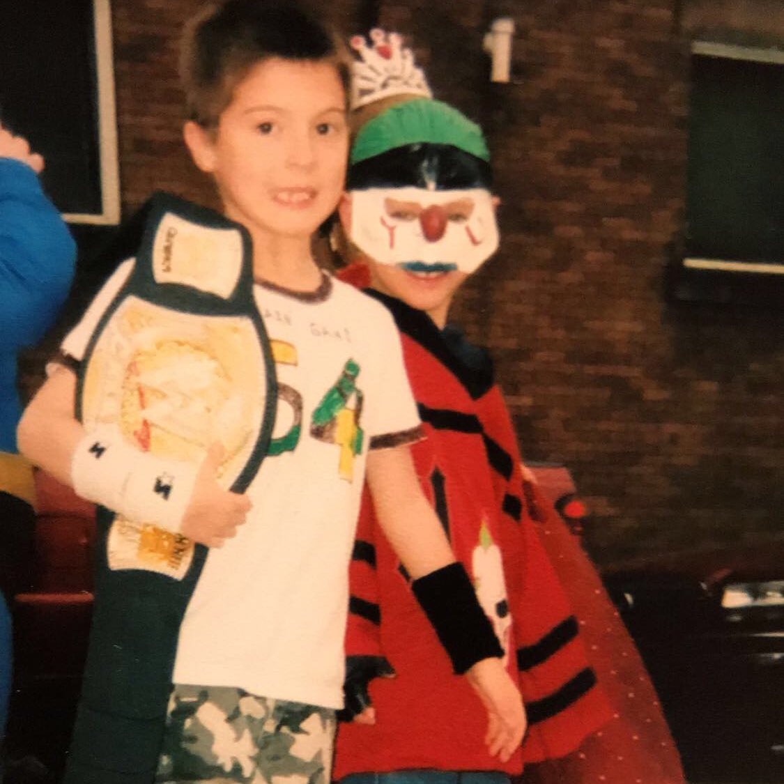 AndyJG513's tweet photo. Couldn’t post Happy 19th until I found the infamous picture where THE 3x state/OVAC CHAMP lost to yours truly BUBBY513 in a wrestling match 🤼♂️ #3rdgradetalentshow #FelizCumpleanos #rubbertoe https://t.co/0QD3C3Be13