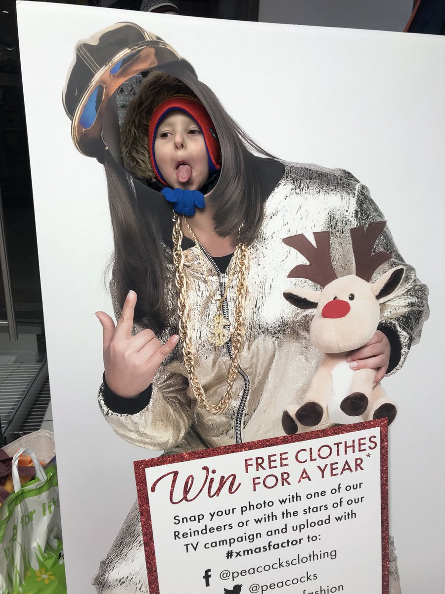 FrankieLx's tweet photo. @peacocks my 5 year old wanted to be part of the #xmasfactor! https://t.co/72NJdcUTah