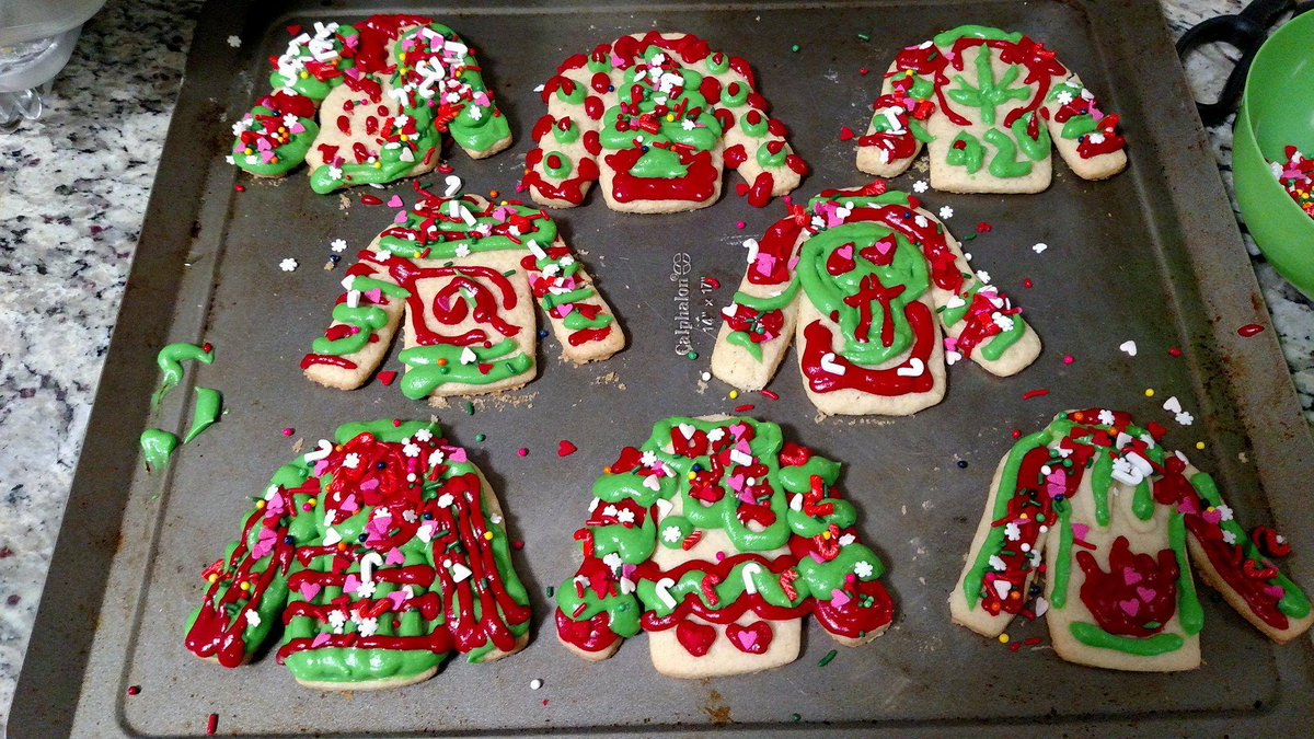 ShitizenKane's tweet photo. Lit AF ugly sweater cookies we made ๐ฅ๐๐ฅ๐๐บ #craftycookingkits https://t.co/86xp8W8R6T