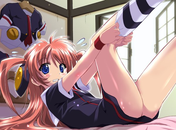 ナノカ フランカ 本日 風のウワサに いいニーハイの日ということを聞いたので 暁のアマネカと蒼い巨神 よりアマネカ マッハバスターさんに緊急出動を依頼です 早く早く はいてー はいてー 今日は何の日 いいニーハイの日 T Co