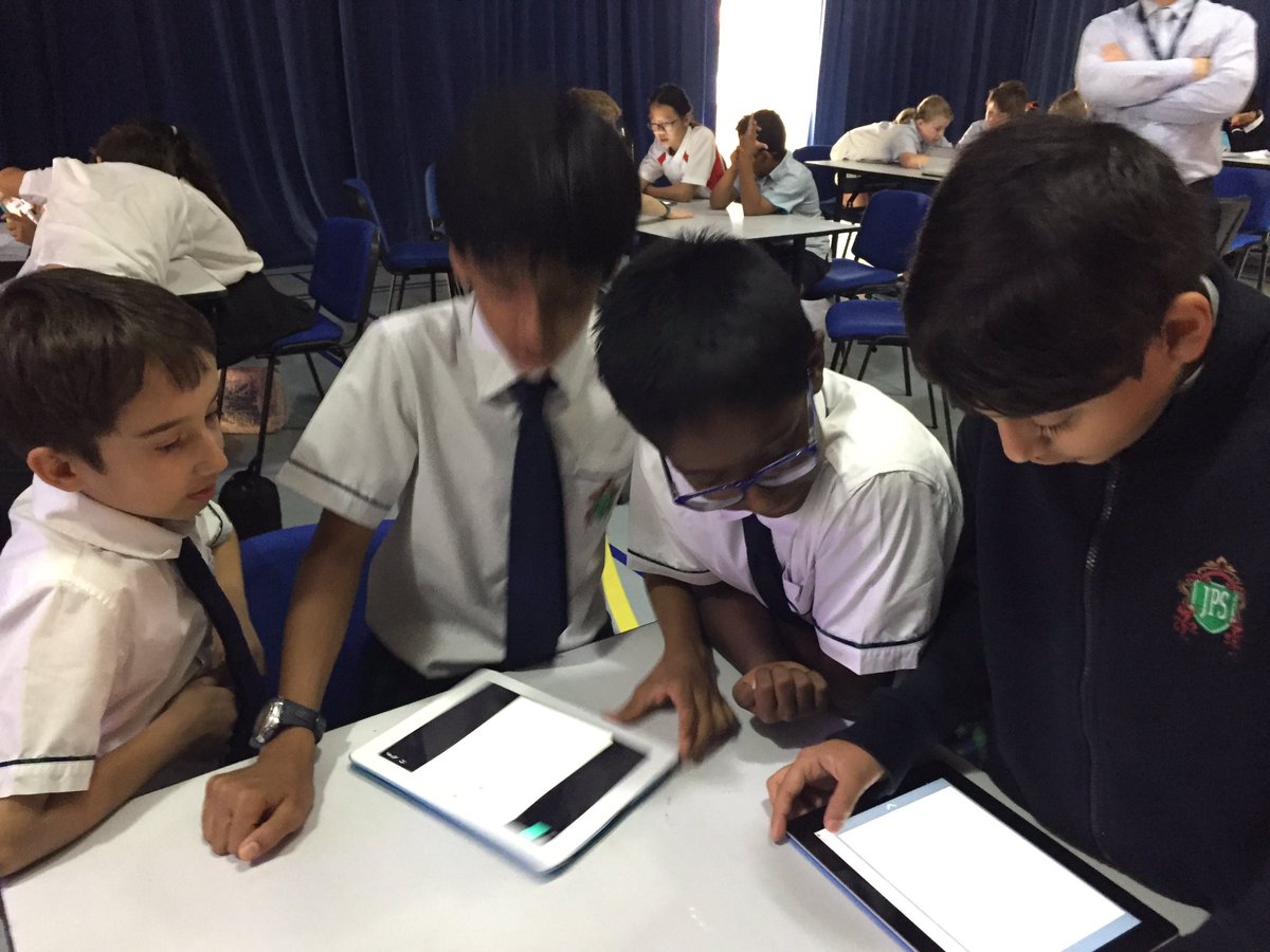JPS_Gifted's tweet photo. Watch JPS code a game at Jess Jumeirah #jpsenrichment #GoJPS https://t.co/cAyuwmmYAu