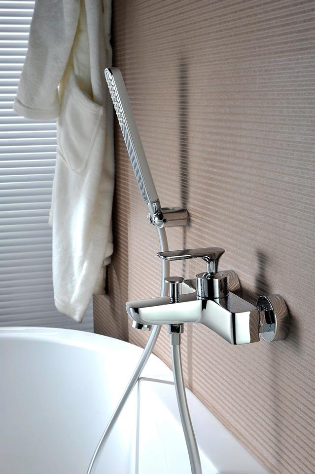 Carol_Luo22's tweet photo. #HIMARK shower faucet celebrates this uniqueness and variety by letting you design your shower according to your own vision of rest, relaxation, regeneration, personal care, design and comfort. https://t.co/mbIS1puzoT #faucet #mixer #thermostaticmixers #shower #bathroom #tap https://t.co/VQg2KxIBSc