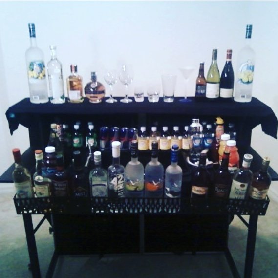 villebartender's tweet photo. All about my business #bartenderstatus https://t.co/C1GeAQ14dM