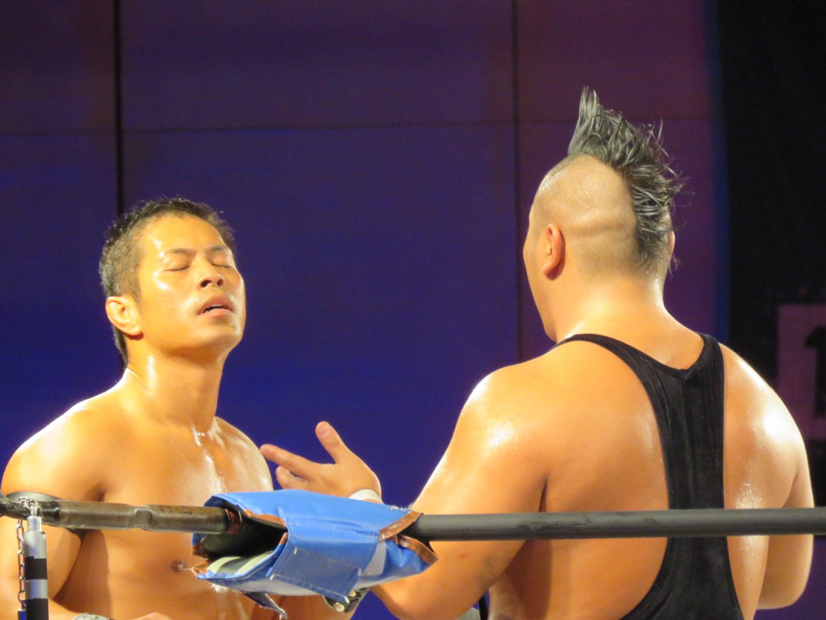 19751022Dragons's tweet photo. 吉野と言えば
盟友土井ちゃん
#dragongate
#MemorialGate2017
#memorialgate2017insendai
#土井成樹 https://t.co/5voHPcJJS6