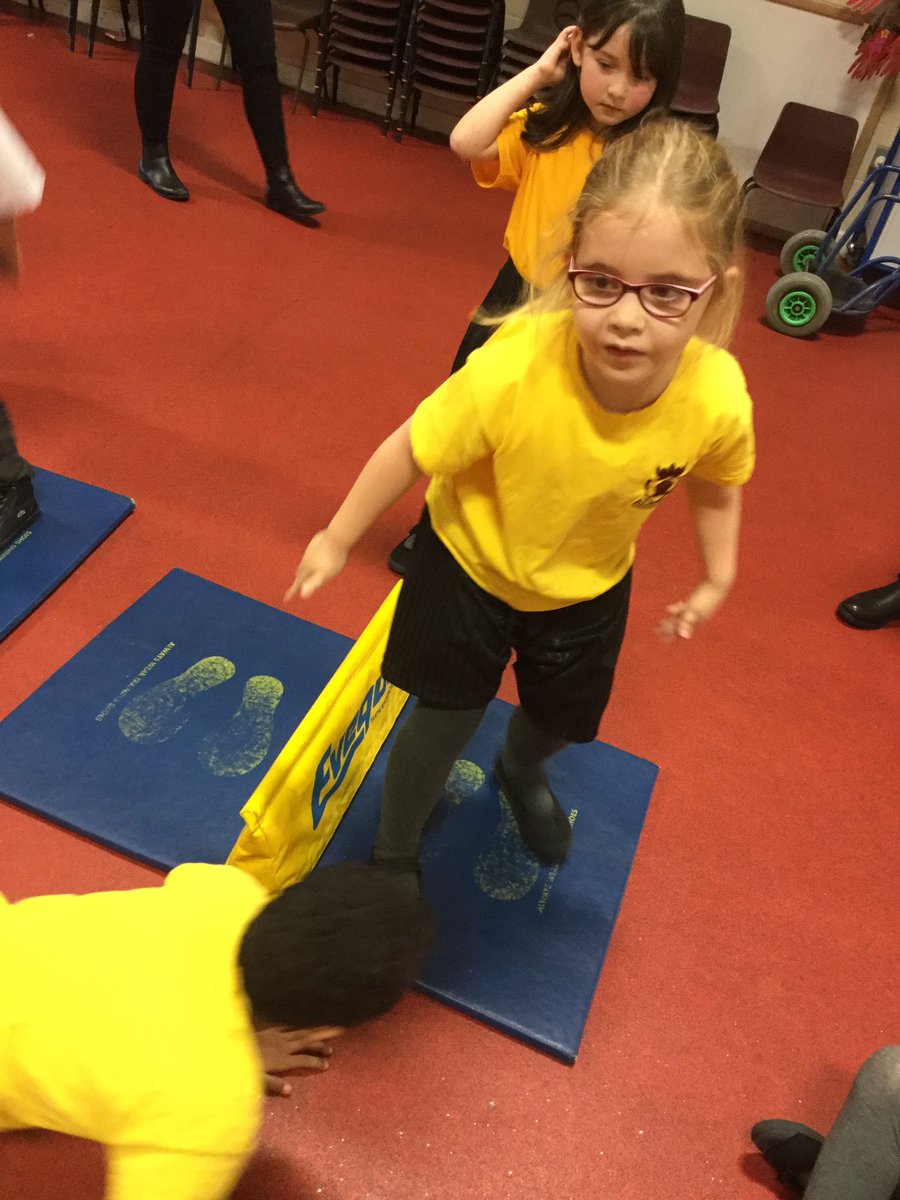 ssao_y2's tweet photo. Year Two enjoying some festive 'Freddie Fit' https://t.co/ceBtF6ooUG