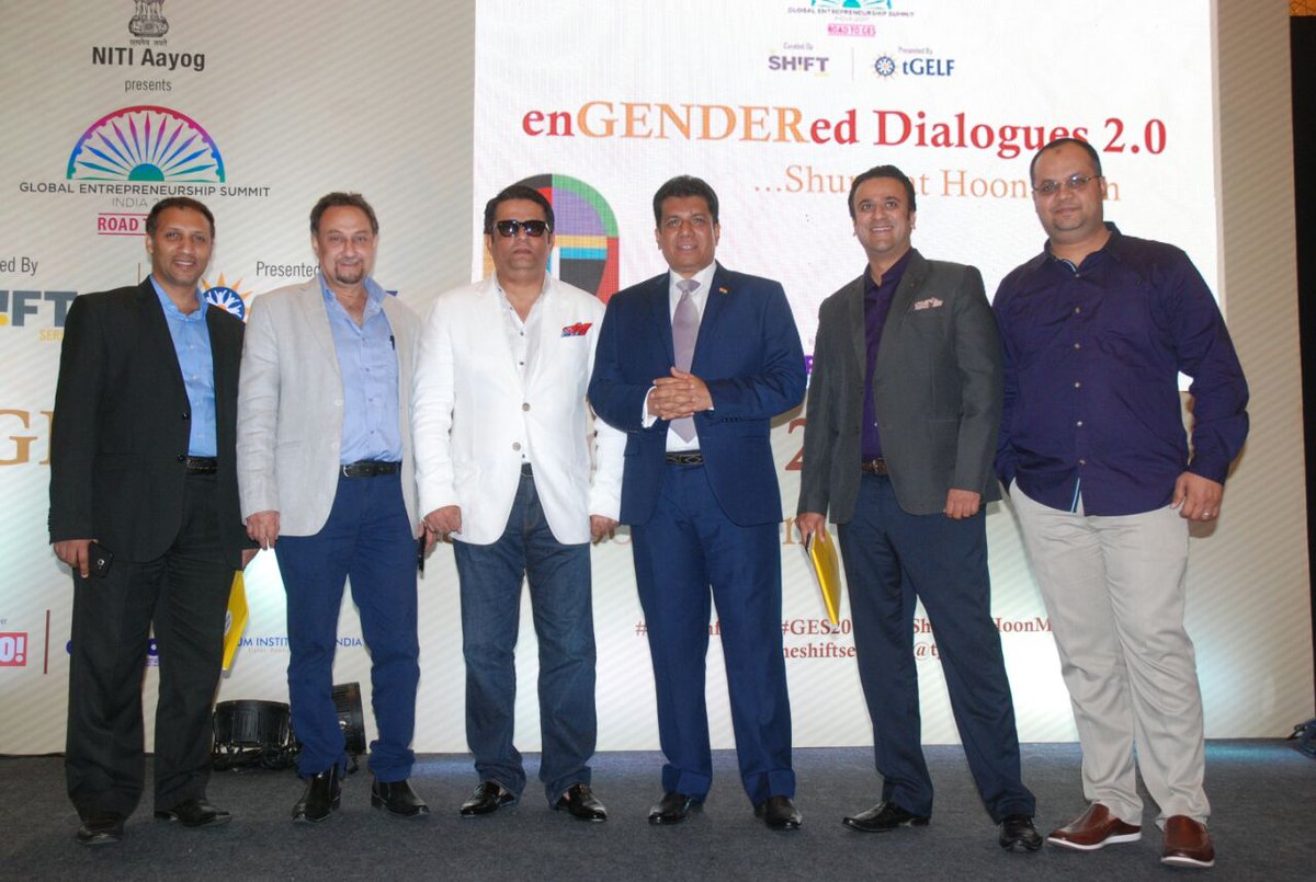 Khaleeqrahman's tweet photo. At the @GES2017 @tGELF #RoadToGES. An event which couldn't not afford to miss. Thank u @zafarsareshwala &amp; #Khemka ji. A group pic at the stage. @saribrasoolkhan bh #DrNoor  @Dr_Nasihuddin @drahmed_bm #Raunaq bh and others. An delightful experience indeed. https://t.co/A2IAfyLKdy