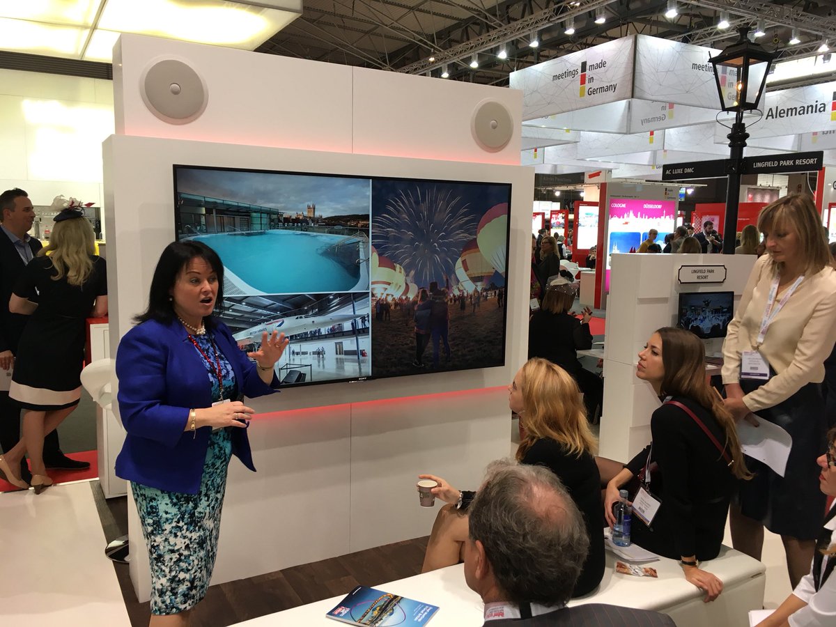 fpldugarry's tweet photo. Our city of #bath proudly featuring during the @VisitEnglandBiz presentations!! @ibtmworld @thermaebathspa @VisitBathBiz #hellobath @ApexHotels #Eventprofs https://t.co/pqeaSFwepU