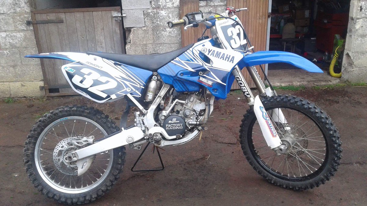 simdomsr's tweet photo. 125yz (une ancienne) partager vos machine en coms les amis ! Je publierai la plus belle sur mon Instagram 😉 !! #MotoCross RT, FOLLOW !! @SimProfficiel https://t.co/uCI4UCGZoi