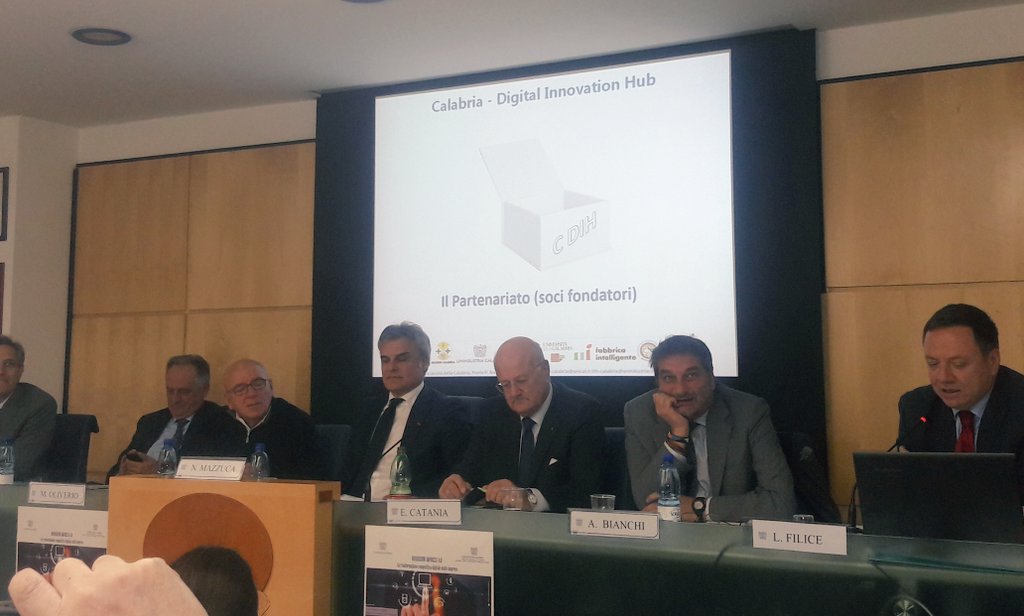 #Innovazione: Questa è la sfida per uscire da una morsa che per forse un secolo ha mantenuto questa terra tra assistenza e abbandono. La Regione c'è e sono convinto che solo un gioco di squadra può costruire sviluppo sostenibile.