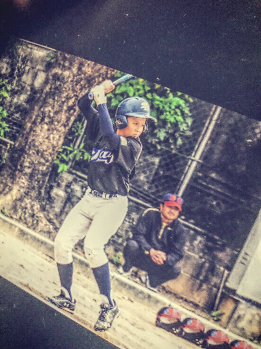 tk_elyt's tweet photo. 2008.6.29☞2017.11.28

9年間の野球人生が終わりました。

中学校の時は九州BEST4にもなれて
いい思い出👍
高校入って腰の怪我に悩まされて
結局治らないから辞めることにしました。
これからは勉強がんばります！

今まで支えてくれた人
本当にありがとうございました

#感謝
#みんなありがとう https://t.co/B7ZNXC1dzA