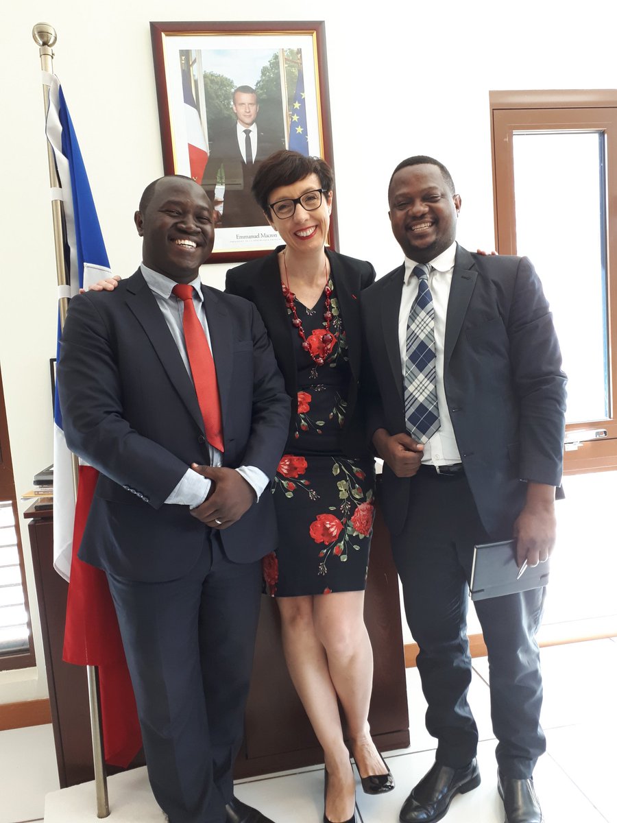 FrenchEmbassyUg's tweet photo. #AlwaysBeHappy: @nbstv Chief strategist @KigoziJoe &amp; Chief protocol @bashirpablo enjoy a #VIPMoment with 🇫🇷 Ambassador @srivoal @KKariisa https://t.co/JErUn4OkQi
