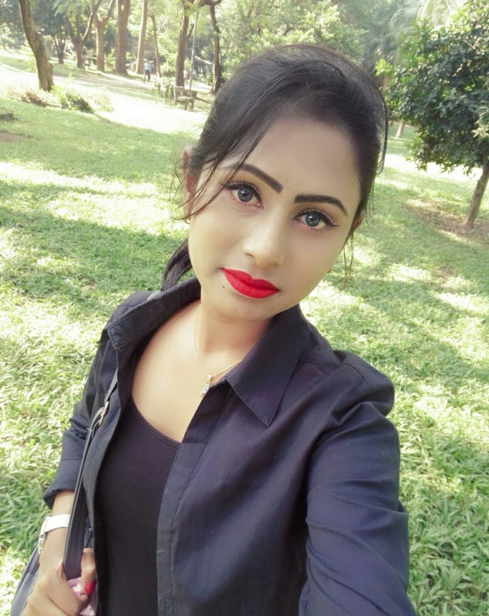 DibaShanta's tweet photo. Black 💜
@DibaShanta 
#Diba 
#Shanta https://t.co/HlgA5RW8rg