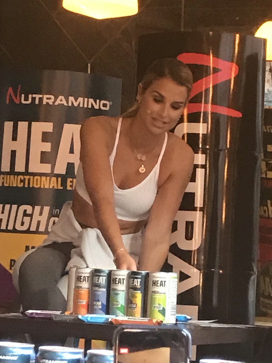 .<a href="/VogueWilliams/">Vogue Williams</a> new Nutramino Brand Ambassador talking us through the benefits of <a href="/nutramino/">Nutramino</a> as part of her diet  #YouDeserveIt