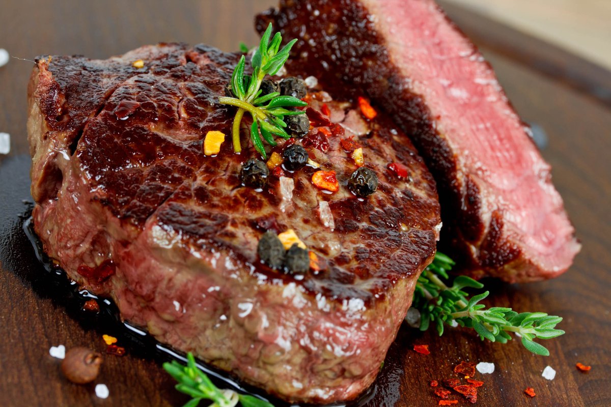 SciaccaGrill's tweet photo. The #Ultimate #Guide to A #Perfectly #Seared #Steak – Part 1 ⇨  https://t.co/5NfbbX0tEq https://t.co/vim4oqn7XT
