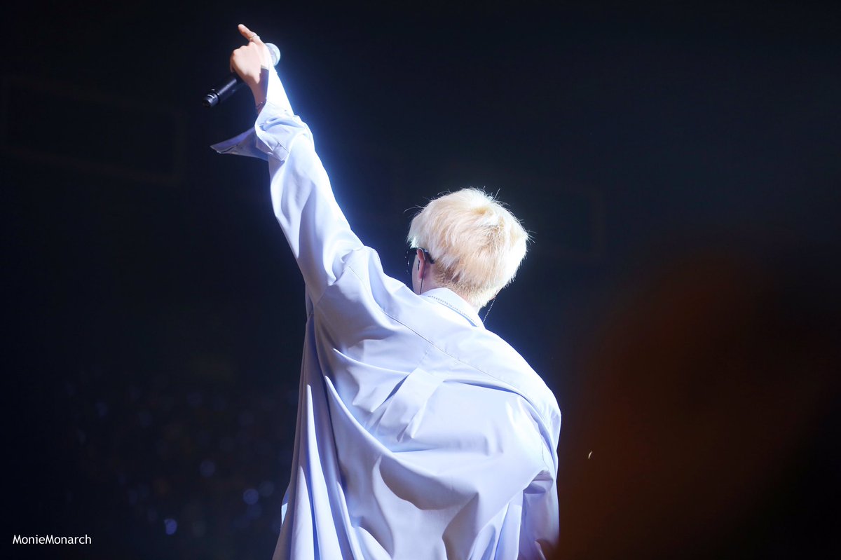 171104
#랩몬스터 #RM #RAPMONSTER #남준 #방탄소년단 #김남준 #BTS #RapMonster 
<a href="/BTS_twt/">방탄소년단</a>