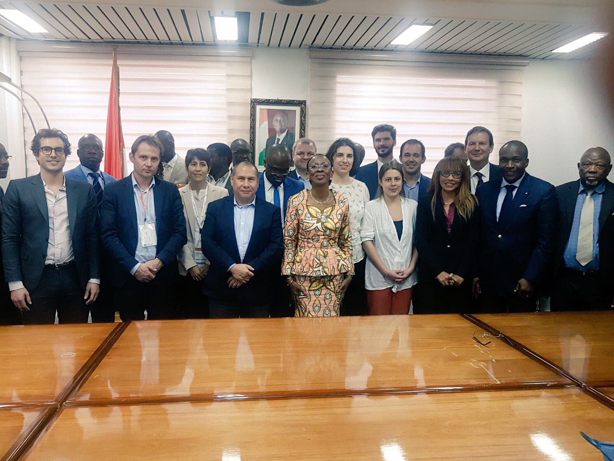 Qwant_FR's tweet photo. Nous sommes très heureux de prendre part à #EdTechAbidjan ! Rencontre avec la ministre de l’éducation @kandiacamara de la Côte d’Ivoire avec @QwantJunior et de nombreux autres projets que nous vous présenterons 🙌 https://t.co/IVrTNudYEv