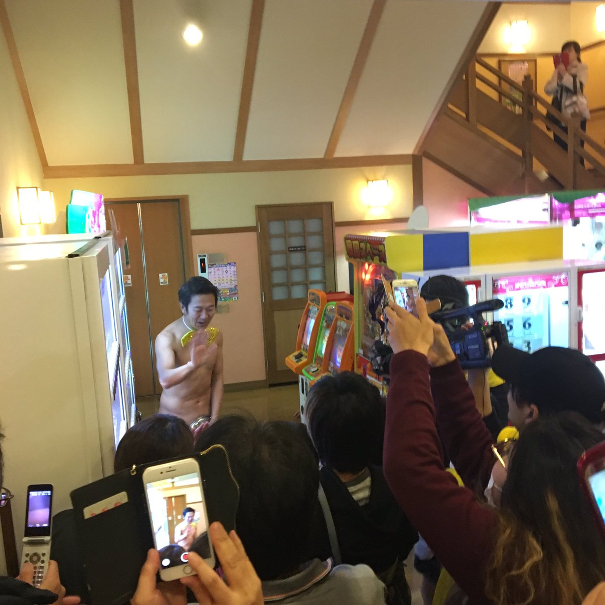 カラーひよこ 週２バイト生活 בטוויטר 走行中は着てます 横から撮っちゃダメww いつでもマラソン24時 アキラ100 東久留米 お風呂の王様