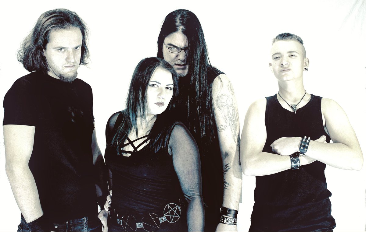 sobertruthband's tweet photo. transition to the next sober - decade

#young #freak #mylife #restless #10years #purepassion #schrammstein #outtahell https://t.co/Um194mVmyJ