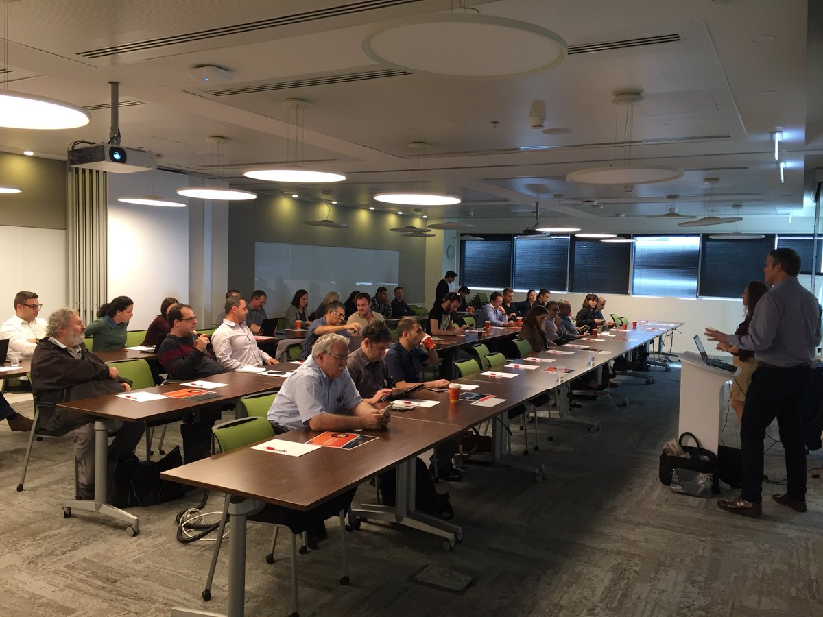 Cooper100Nicola's tweet photo. Full house for today’s @OracleMktgCloud #MMWorkshop #TelAviv Ready to learn about #DataDriven #Marketing https://t.co/R7Bz781KI5