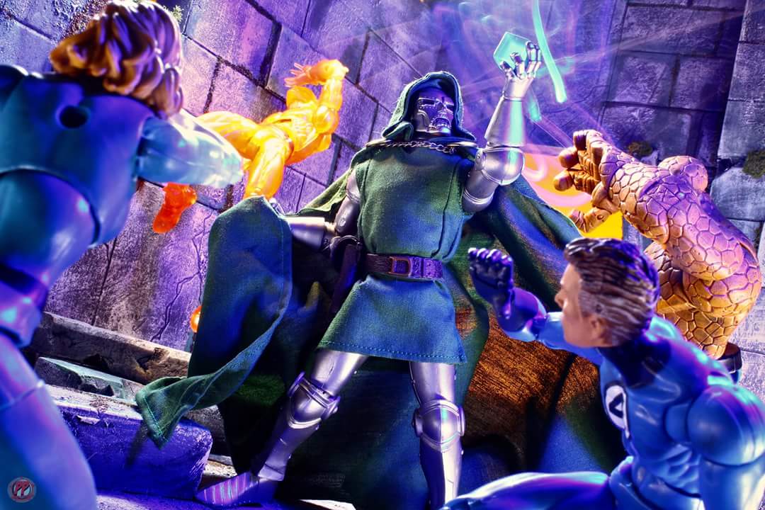 ACBAOfficial's tweet photo. "Let the world -- NO! -- the *universe* know and tremble! DOCTOR DOOM HAS THE CUBE!"

Astonishing light painting #ACBA shot by @Posableprod 

#FantasticFour https://t.co/aQ5FbedcZi
