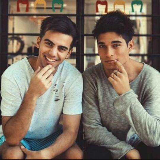 soga_dabrista's tweet photo. Mi unico deseo por el momento es verlos juntos, contentos y sanos.
#fuerzadosogas #dosogas #DosogasTeam
Que Mathi se recupere y que lo de Fede sea una broma, solo eso.
#fedevigevani #mathisellanes https://t.co/17OIDgRPGa