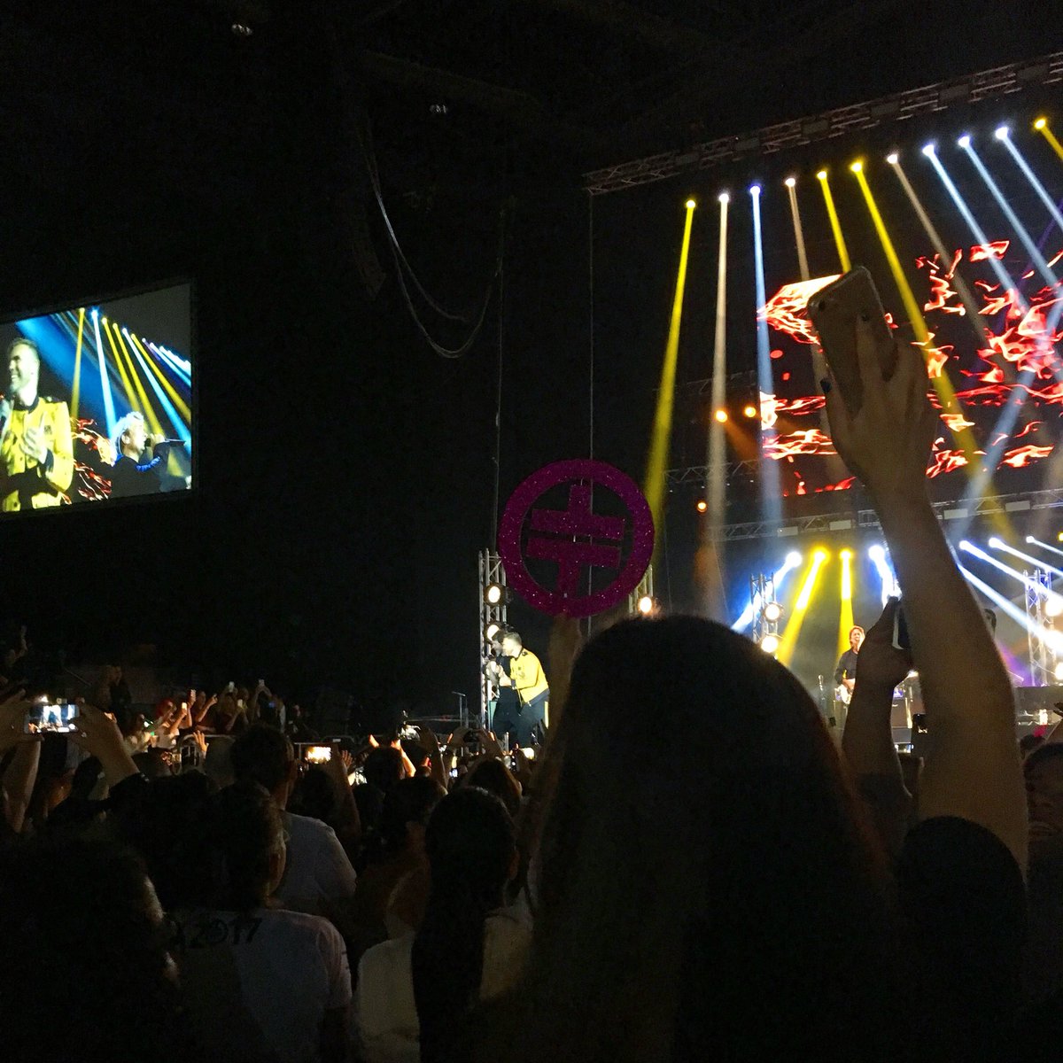 GaliDesign's tweet photo. @GaryBarlow @OfficialMarkO @HowardDonald Thank you for the unforgettable show and for making our dream come true!❤️🇮🇱 https://t.co/J4VcrYtHMs