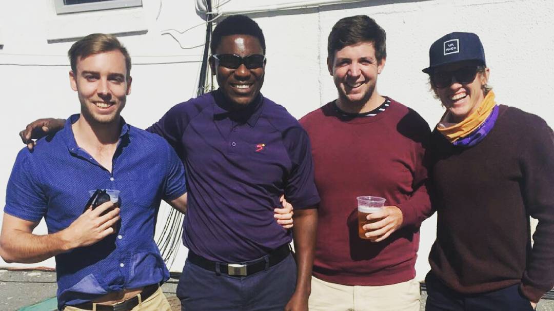 It was good to see <a href="/mmbangwa/">Mpumelelo Mbangwa</a> at Newlands on Sunday. For a moment I could look past the fact that he is a Man Utd supporter. Jokes aside, one of the best sports anchors in the world! <a href="/mazzi007/">Mazzy007</a> #sscricket