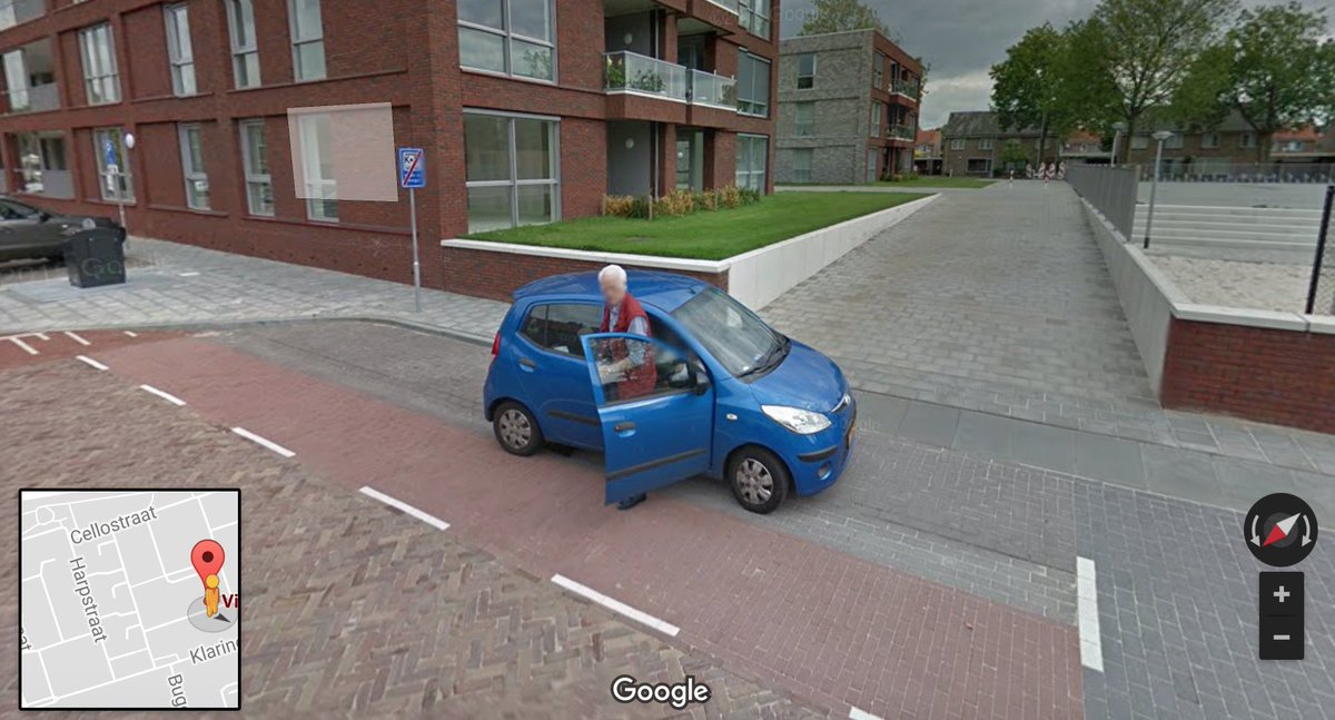 Een paar dagen na mijn opa's dood zijn we er per toeval achter gekomen dat hij voor altijd vereeuwigd is. In Google Street View. Awww.