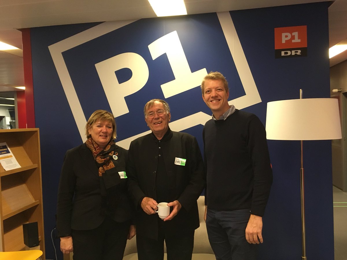 GramSwg's tweet photo. I dagens #VerdenifølgeGram er Jan Gehl, @NStroebaek og Simon Kjær Hansen i studiet for at tale om fremtidens byer. Lyt med 9.05 på @P1radio. @c40cities, @ramboll, @citiesforpeople https://t.co/XneFSaxgYR