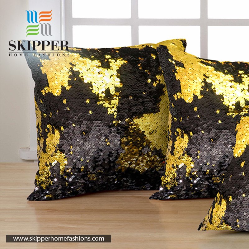 SkipperHome's tweet photo. Hurry! The stock for these cushion covers are limited. Just click on the link below https://t.co/wXqz8TuObe and gift your living space with these amazing cushion covers giving a Rajwada Look only at Amazon. 
#Shopping #HomeDecor #HomeImprovement #HomeFashions #RajwadaCollection https://t.co/dbg9TVgPb0