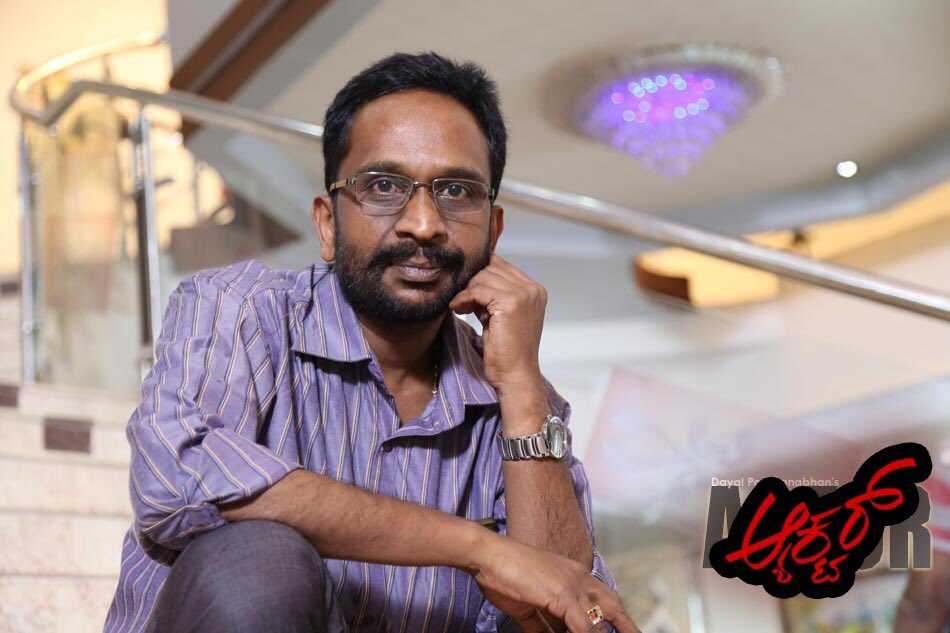 chitraloka's tweet photo. It’s a pleasant surprise to see my name in Media Academy Award announced now. I’m happy that #Aragini Award has come to me. This is where I started my career. Txs to all my media friends  and well wishers in the film industry #Chitraloka #KMVeeresh https://t.co/3a0HaCHXhB