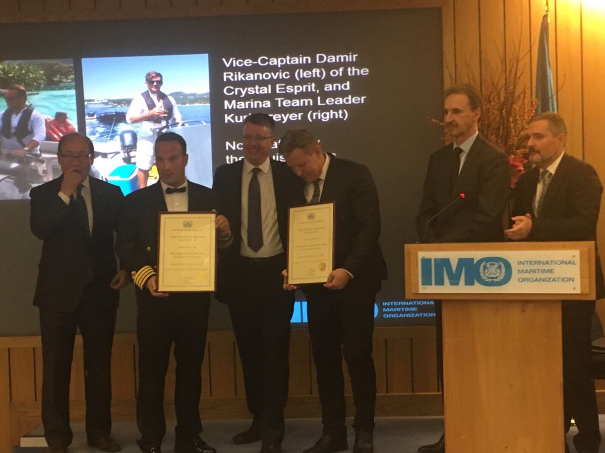 IgorPokaz's tweet photo. #IMO awarded Certificate of Commendation for extraordinary bravery to #Croatian Captain Damir Rikanović. Congratulations! https://t.co/WP06tZmqyM