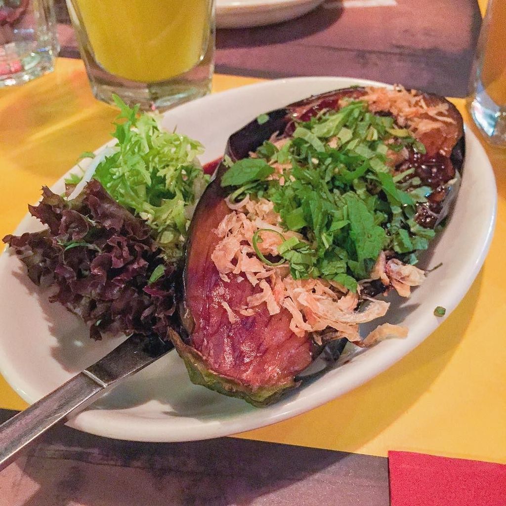 BFinLondon's tweet photo. I just can’t get enough of #aubergine #eggplant or whatever you want to call it! By far the most #meaty veggie I know and my favourite prep is the #asianflavours - this @bananatree starter with #sataysauce is just delicious 😋 🙌🏻 https://t.co/gISy2FRCbO