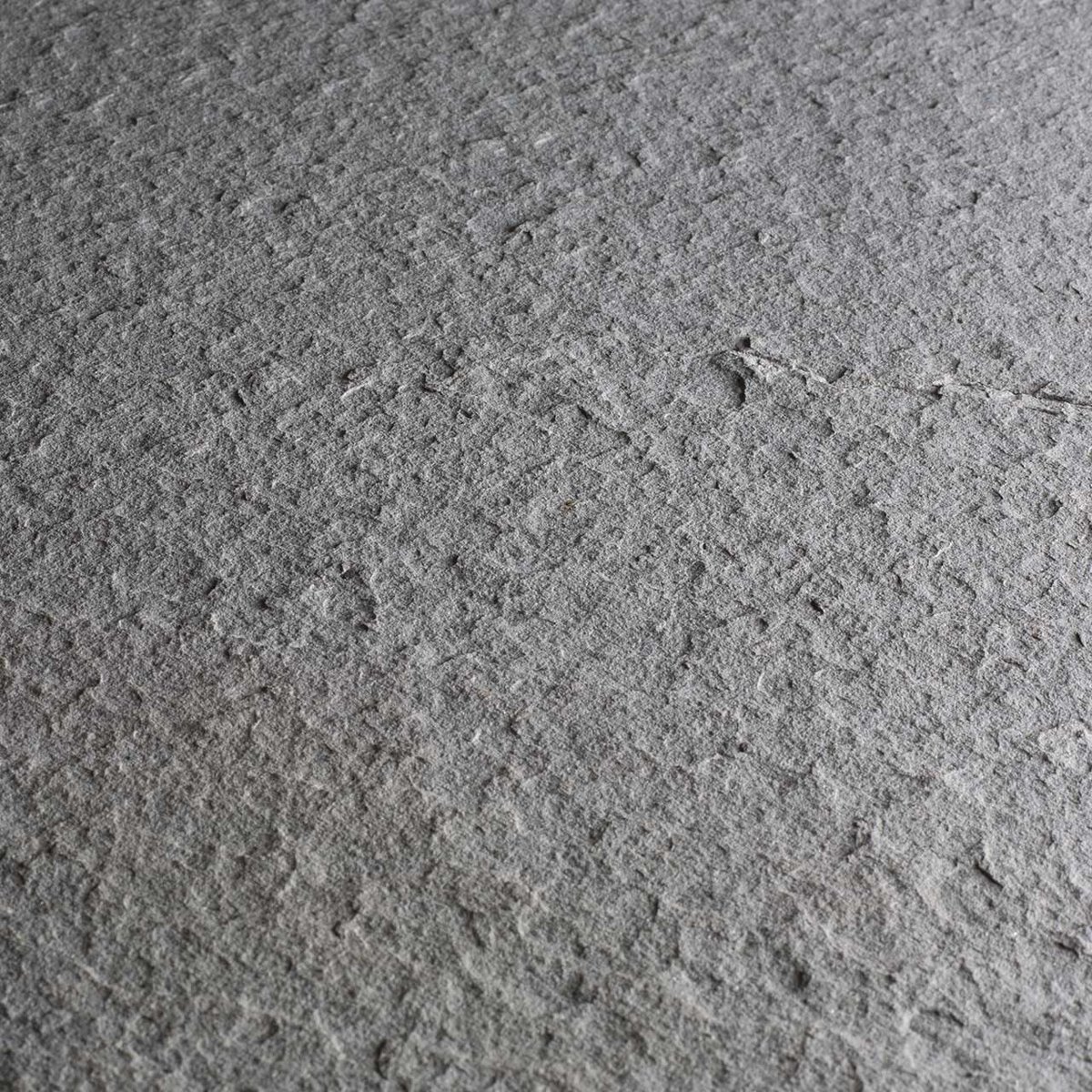 GDStones's tweet photo. Our Grigio Veronese Flamed shown here close-up. Order a sample today! https://t.co/acwILzI5d8 https://t.co/9jjCntpueV
