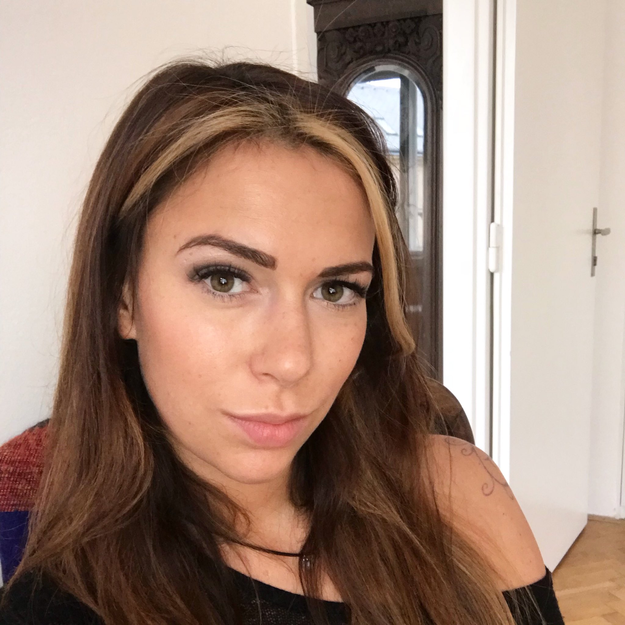 Ani Blackfox - official 🍉 Onlyfans/aniblackfox on Twitter: "Somebody ...