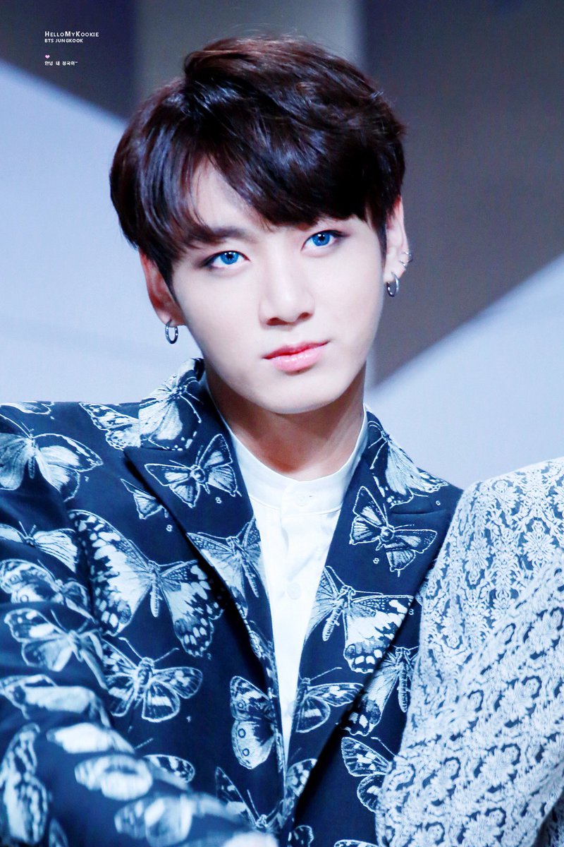 KookRepublic's tweet photo. Healing is a choice. It’s not an easy one, because it takes work to turn around your habits, but keep making the choice and shifts will happen.
-Yehuda Berg-

#JUNGKOOK 📷: @hellomykookie https://t.co/iHDDu8Ixl0