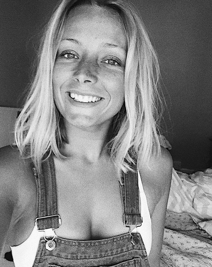 Redwood_Girls's tweet photo. @melodie.shakespear in our #white #Croptop You look amazing! #outfitoftheday #tuesdayvibes #independantlabel #ukbrand #girlswhosurf ❤️ https://t.co/pweQVvtnft