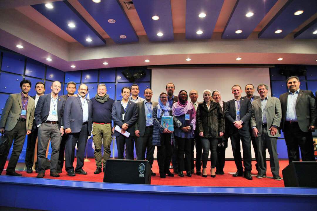 PIARC_Roads's tweet photo. [#PIARCseminarRoadSafety] Intl. #Seminar on #RoadSafety successfully closed in #Tehran. Iranian #RMTO presented the 1st edition of Road Safety Manual in #Persian language! Find the #Manual here 👉https://t.co/1KA97kFR6v https://t.co/YNGyNucER9
