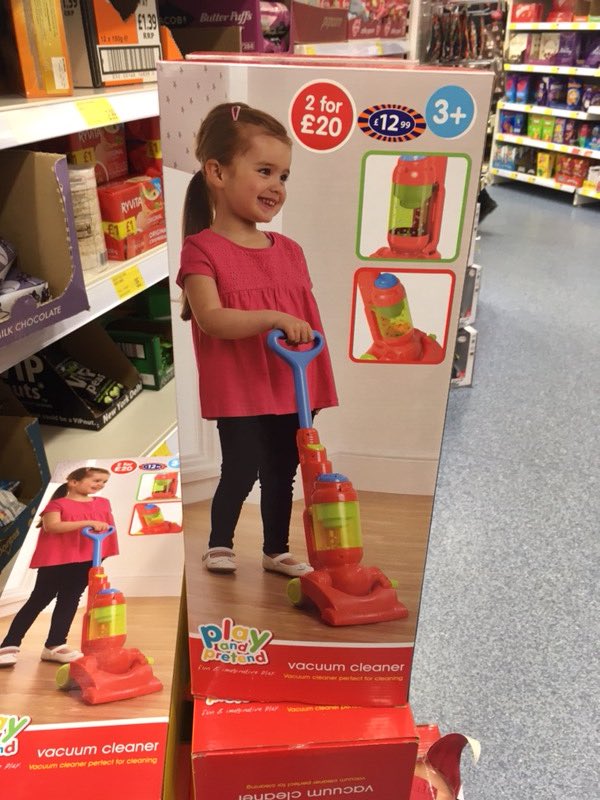PerryMorton's tweet photo. Hey girls, don’t forget your Christmas choices this year include; Vacuuming, cooking, or general cleaning!
Sort it out @bmstores, join us in 2017 and think about progression. https://t.co/Ahf7paw4uz